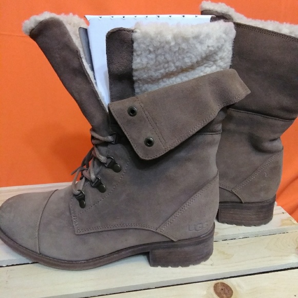 Women ugg boot(Authentic) - Picture 3 of 8